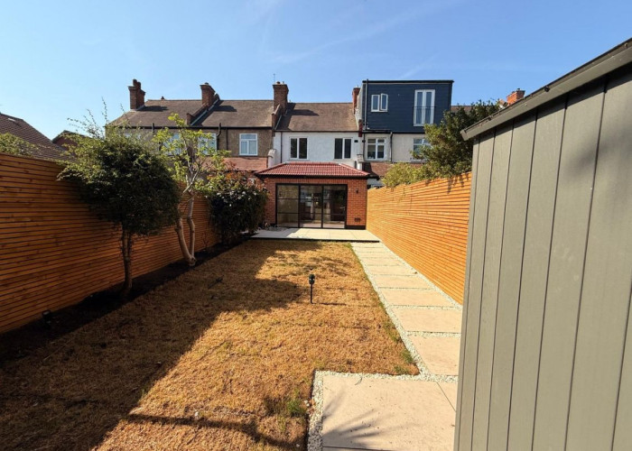 14. Gardens, Outbuildings, Lawn