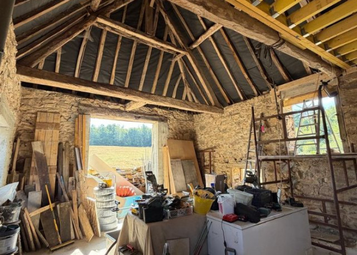16. Barn