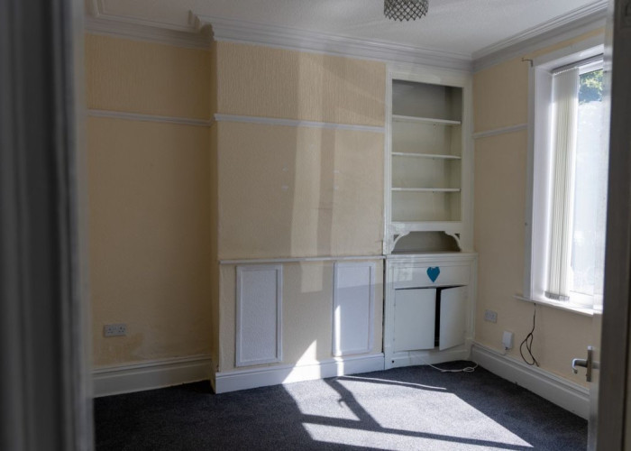 6. Livingroom