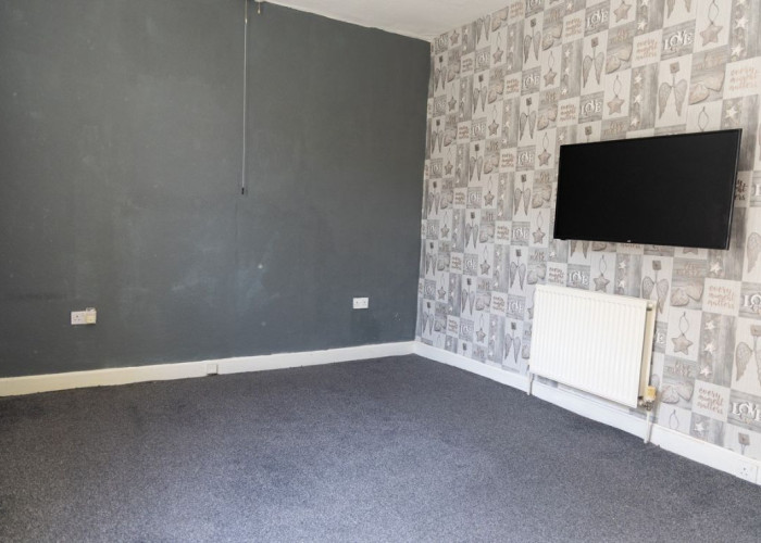 19. Empty / Spare Room, Bedroom (Double), Pattern Wallpaper