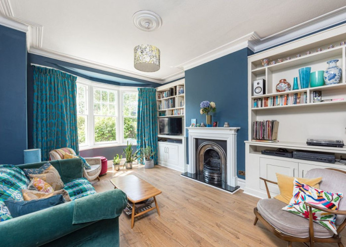 10. Livingroom, Fireplace