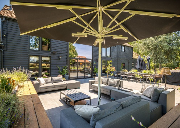 33. Patio / Veranda