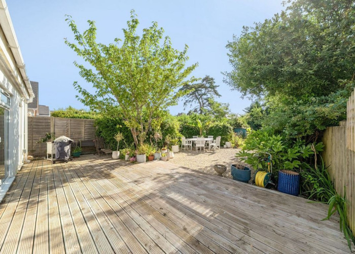 12. Patio / Veranda, Decking