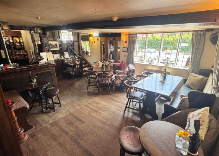 9. Wooden Floor, Pub / Bar
