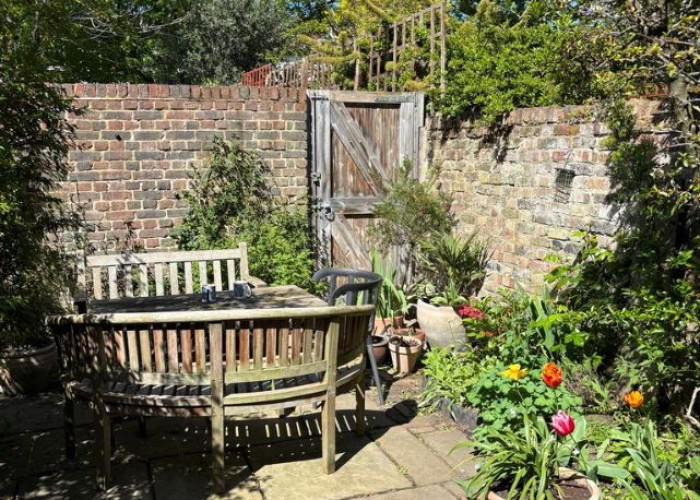 15. Courtyard