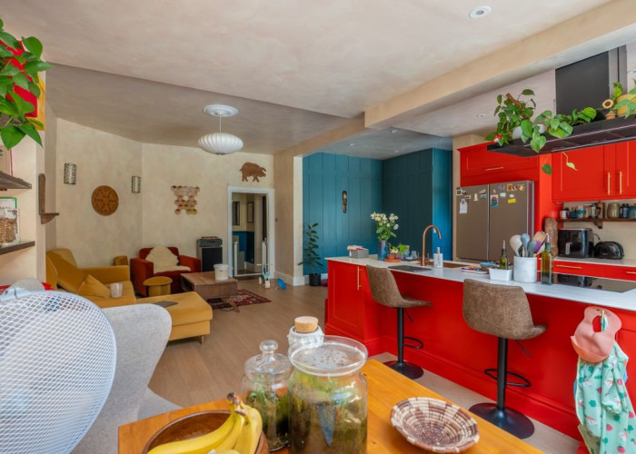 16. Kitchen (Coloured units), Open-plan