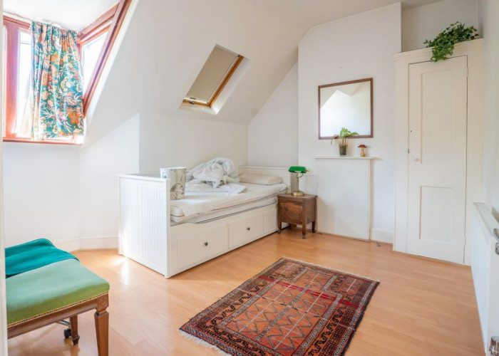 28. Bedroom