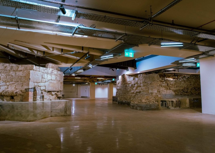 6. Event Space