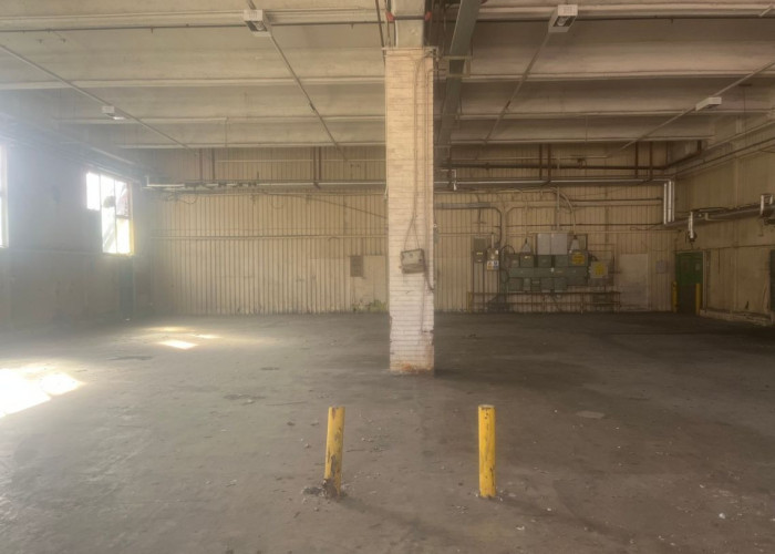 Rundown Warehouse with no Electricity or Running Water for Filming