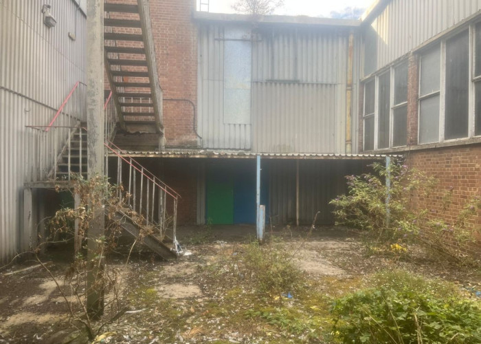 10. Exterior, Warehouse