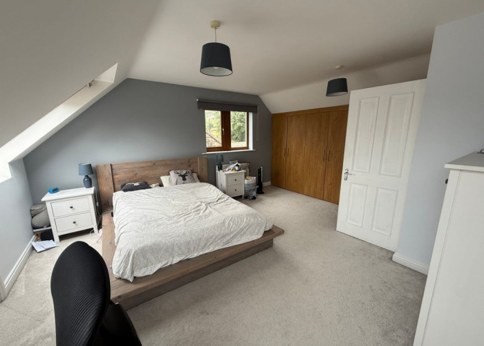 23. Bedroom (Master/En-Suite)