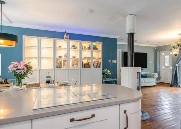 4. Kitchen, Open-plan