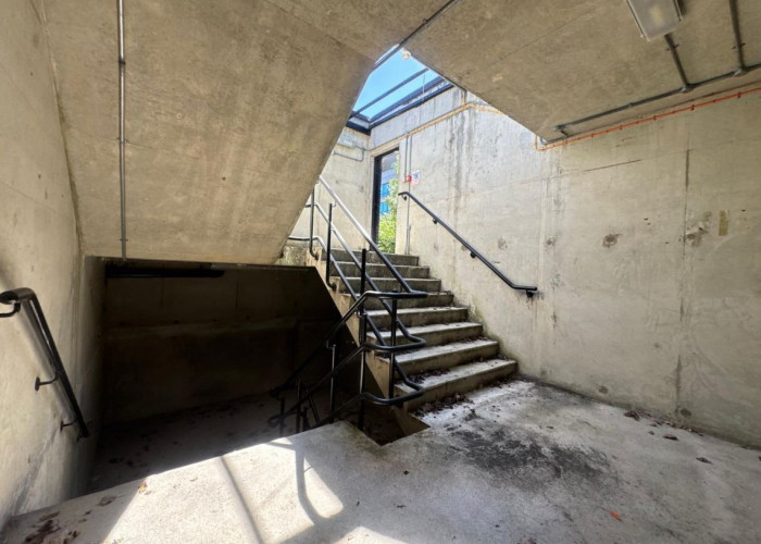 39. Staircase (Industrial)