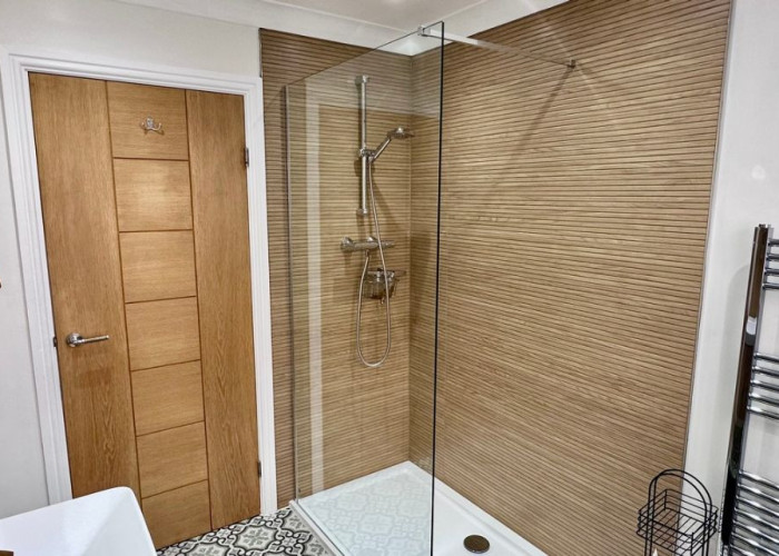 25. Shower Room