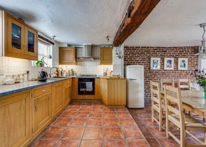 4. Kitchen, Kitchen (Wooden Units), Tiled Floor