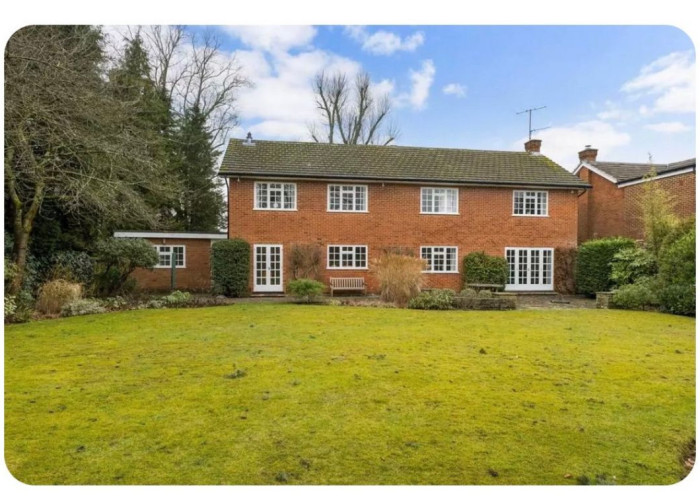 21. Lawn, Garden (Rear, Large)