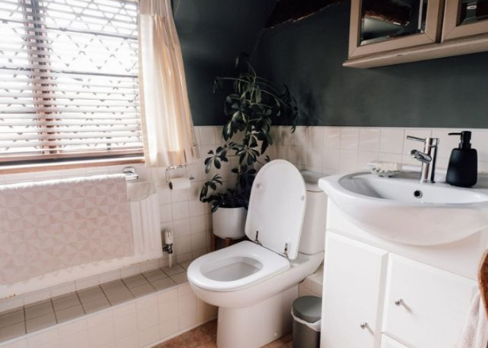 37. Bathroom