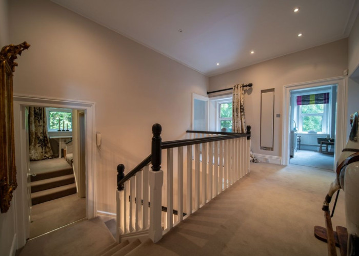 24. Stairway / Staircase, Landing