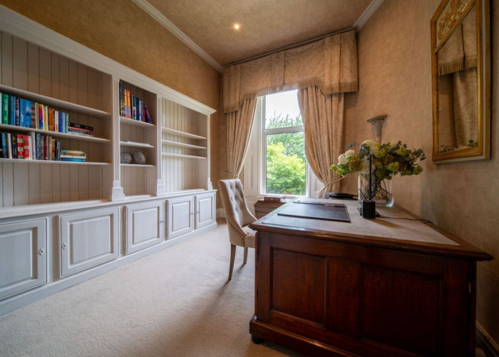 52. Home Office / Study