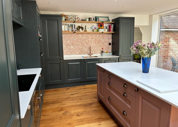 10. Kitchen (With Island), Kitchen (Coloured units), Kitchen (Modern), Kitchen (Electric/Induction Hob)