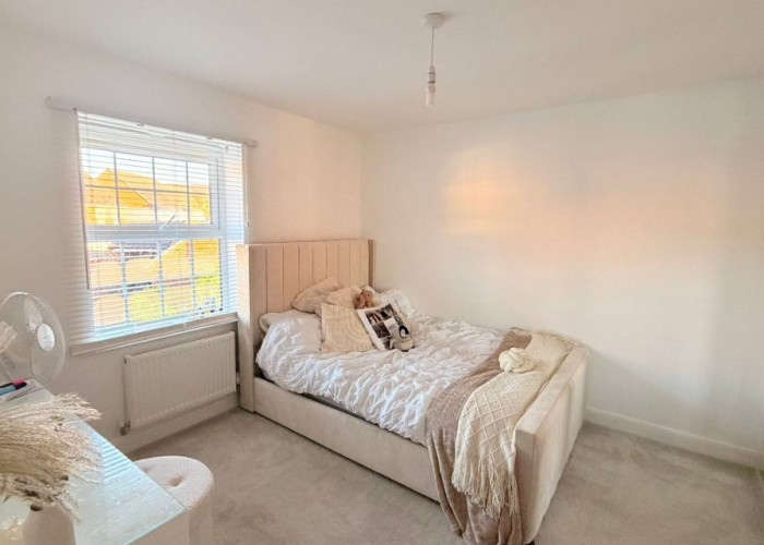 Bedroom (Double) at Modern Detached Home In Cheshire For Filming, Cheshire