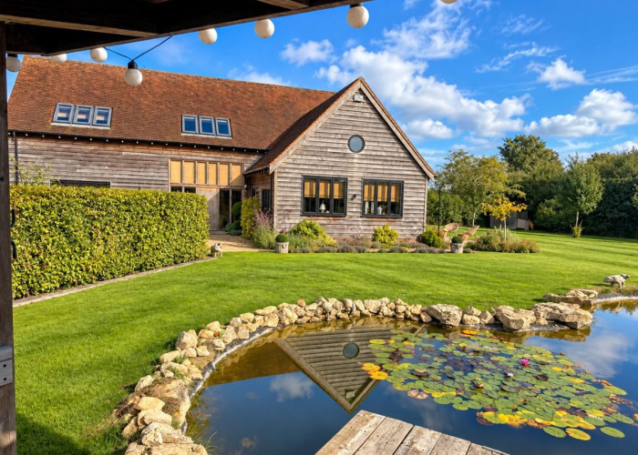 Barn, Lake / Pond, Coronavirus-Friendly at A Beautiful Countryside Barn Conversion For Filming, Warwickshire
