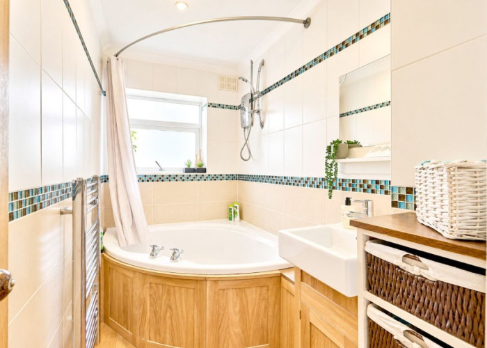 Bathroom at Characterful, Versatile Detached Property For Filming, Staffordshire