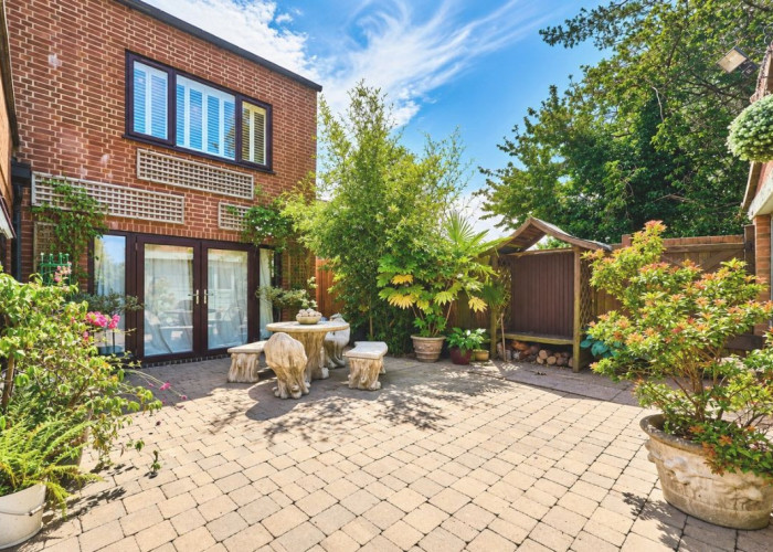 Plants, Shrub at Characterful, Versatile Detached Property For Filming, Staffordshire