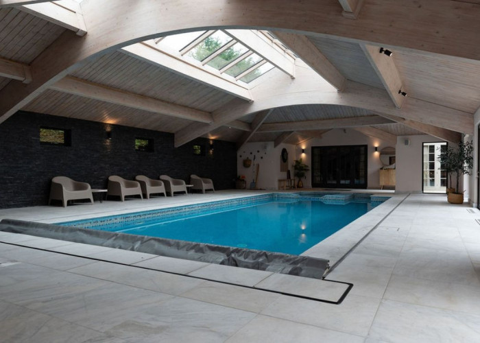 Swimming pool at Beautiful Contemporary Home In Buckinghamshire For Filming, Buckinghamshire