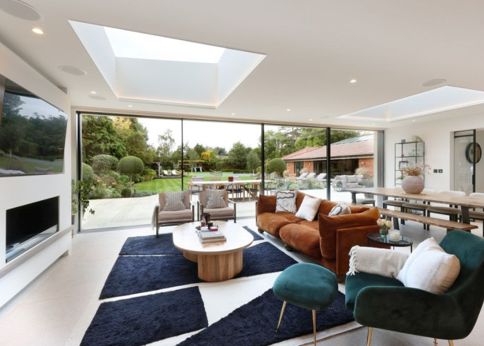 Livingroom, Open-plan, Skylight at Beautiful Contemporary Home In Buckinghamshire For Filming, Buckinghamshire
