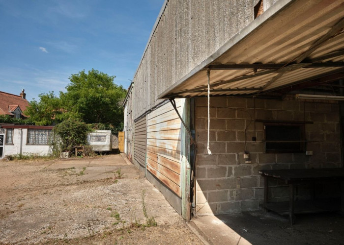 Wall, Land lot at Industrial Garage And Workshop For Filming, Norfolk