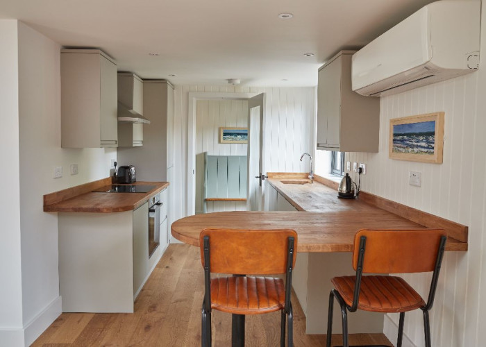 Kitchen (Cream or White units), Kitchen (Modern), Kitchen (Electric/Induction Hob) at Recently Renovated One Bedroom Bungalow For Filming, Norfolk