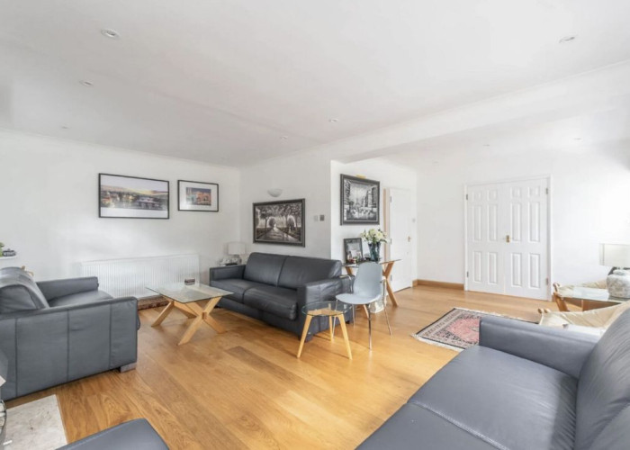 Apartment, Couch at Detached Home Across Three Floors For Filming, London