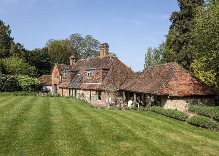 Cottage, Rural area at Beautiful 17th Century Home For Filming, West Sussex