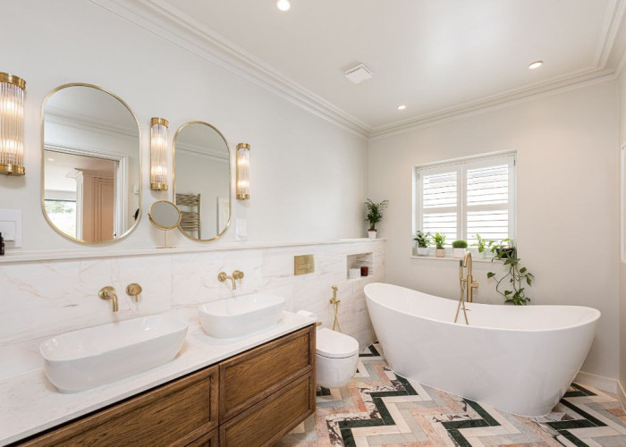 Bathroom (Large), Bathroom (Roll Top), Bathroom (2 sinks), Bathroom (Shower and bath) at Sleek New Build In London For Filming, London