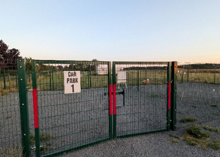 Wire Fencing, Mesh at Twenty One Acre Private Airfield And Runway For Filming, Lincolnshire