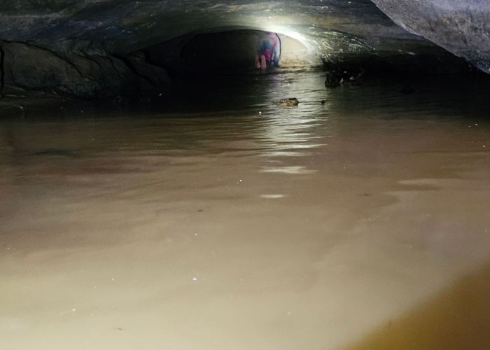 Genuine Sandstone Cave In Surrey For Filming, Surrey