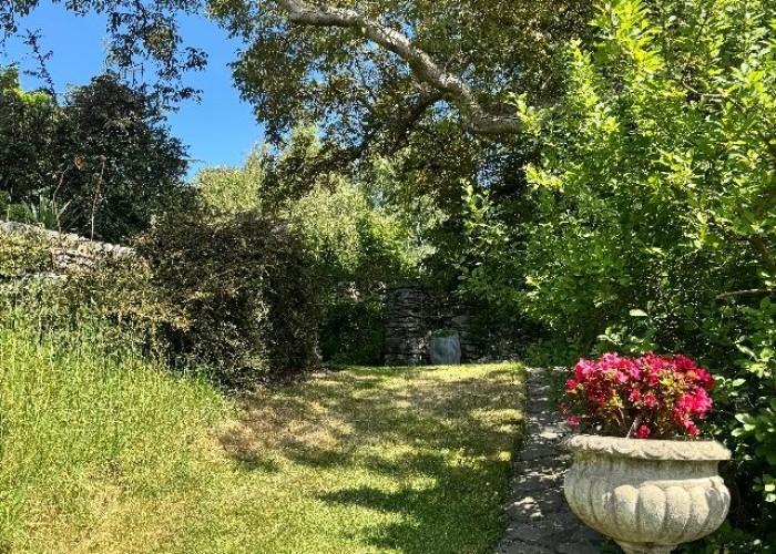 Large Five Bedroom Farmhouse For Filming, Cumbria