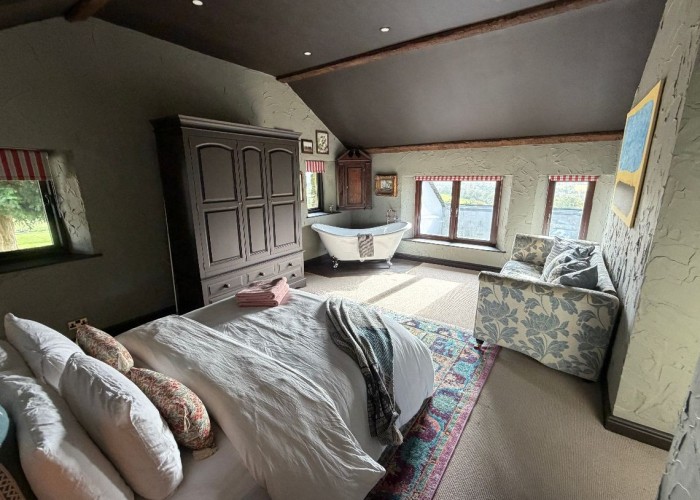 Bedroom (Master/En-Suite) at Large Five Bedroom Farmhouse For Filming, Cumbria