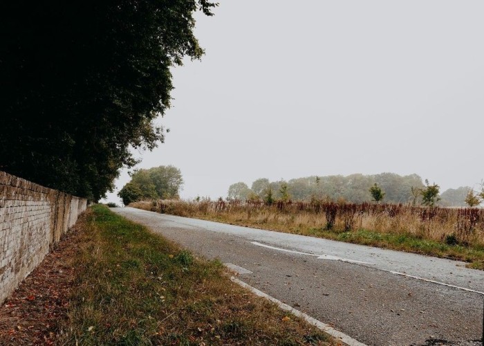 A Fully Controllable Private A-Road Set For Filming, Hertfordshire