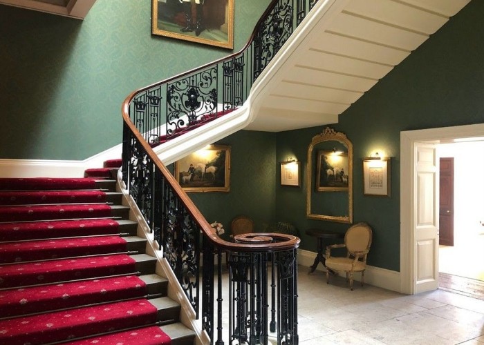 50. Staircase (Sweeping)