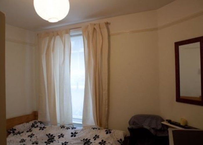 12. Bedroom (Double)