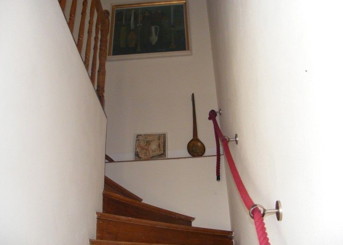 32. Stairway / Staircase
