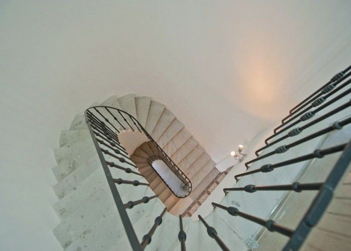 13. Stairway