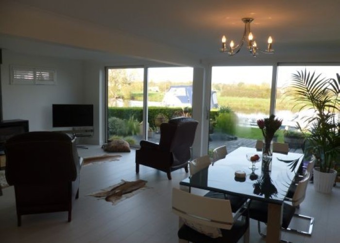 9. Diningroom