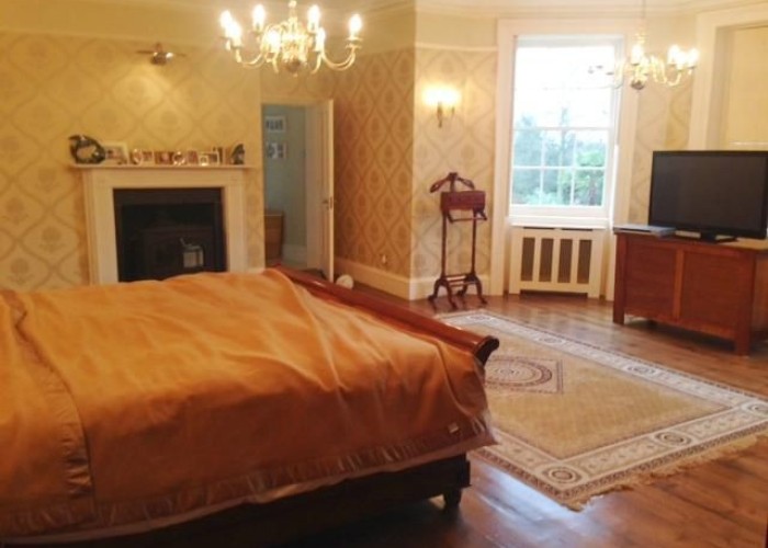 32. Empty / Spare Room