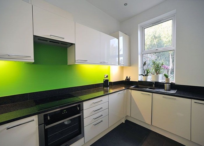 6. Kitchen (Cream or White units)