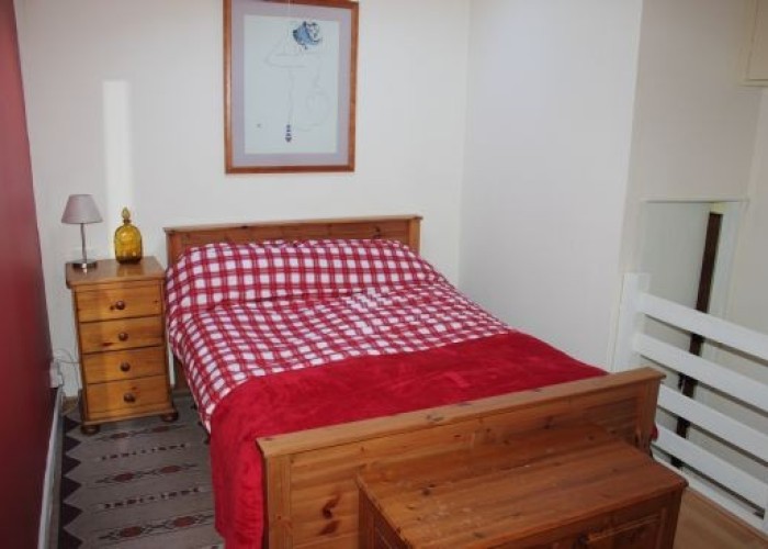 13. Bedroom (Double)