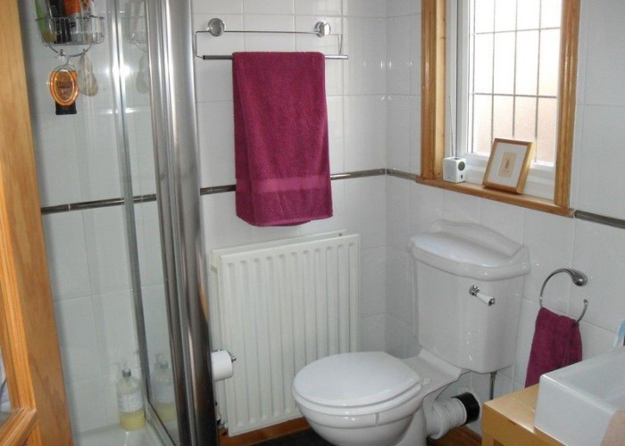 35. Shower Room