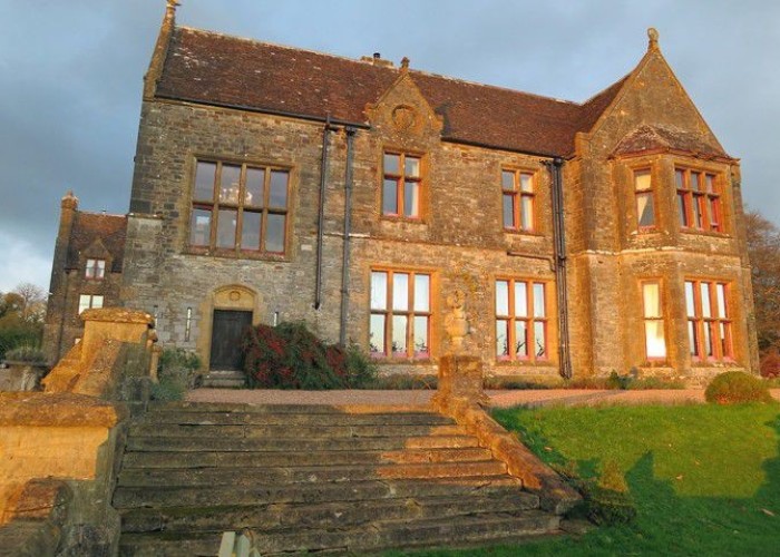 21. House / Cottage